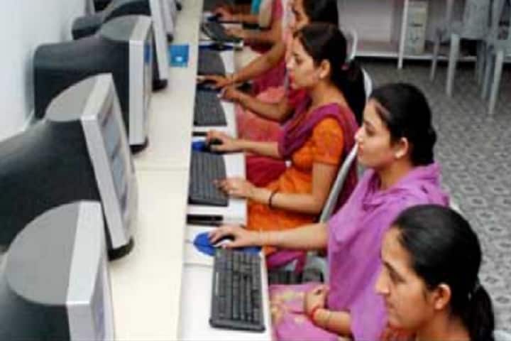 Sant Darbara Singh PG College for Women campus in Moga, Punjab, India — photo 5