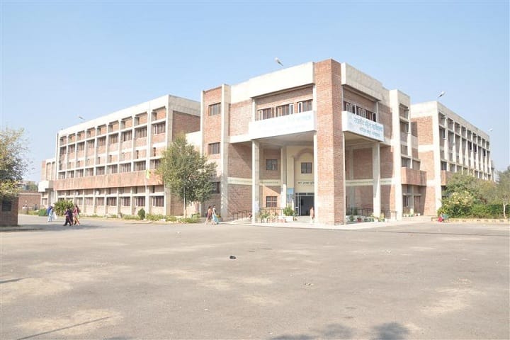 Ch Mani Ram Godara Government College for Women campus in Fatehabad, Haryana, India — photo 1