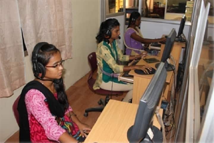 Kittel Arts College campus in Dharwad, Karnataka, India — photo 2