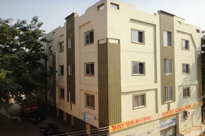 Sri Vaagdevi Degree College campus in Hyderabad, Telangana, India — photo 1