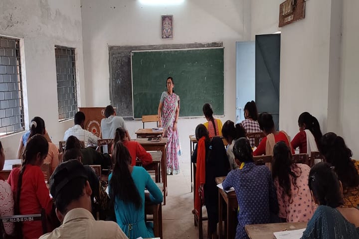 BCS Government Post Graduate College campus in Dhamtari, Chhattisgarh, India — photo 3