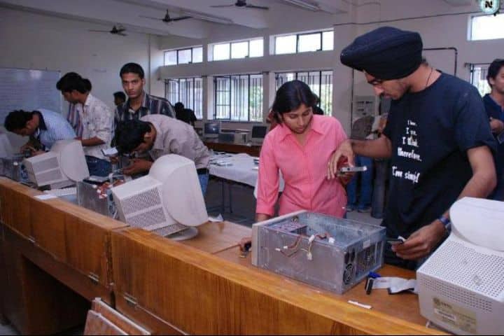 MNIT Jaipur campus in Jaipur, Rajasthan, India — photo 4
