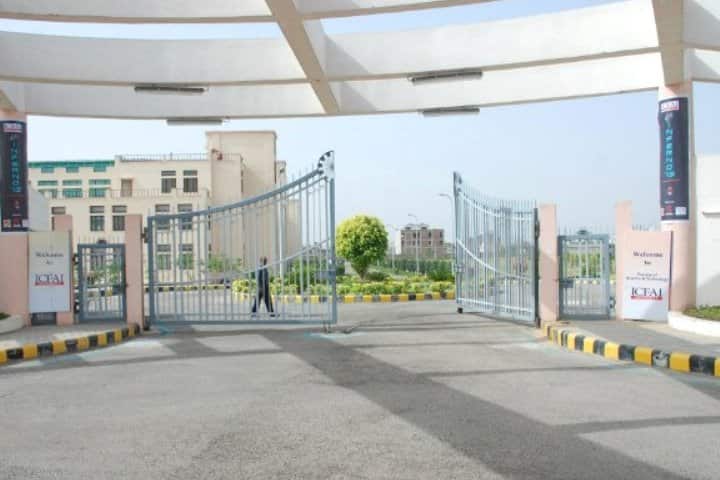 IBS Jaipur campus in Jaipur, Rajasthan, India — photo 1