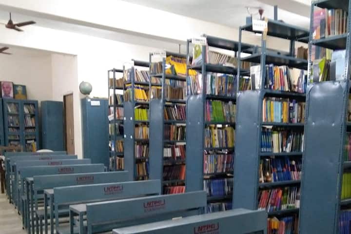 Visakha Government Degree College for Women campus in Visakhapatnam, Andhra Pradesh, India — photo 2