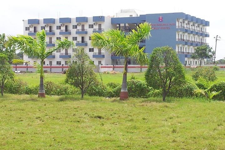Babaria Institute of Pharmacy campus in Vadodara, Gujarat, India — photo 5