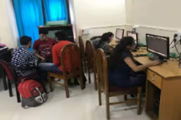 Wilson College campus in Mumbai, Maharashtra, India — photo 6