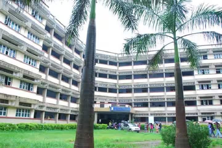 Shankar Narayan College of Arts and Commerce campus in Mira Bhayandar, Maharashtra, India — photo 1
