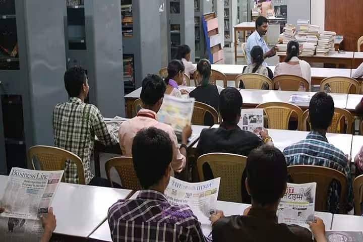 Shankar Narayan College of Arts and Commerce campus in Mira Bhayandar, Maharashtra, India — photo 3