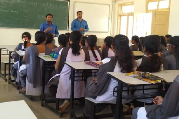 KLE Society's SVS Bellubbi Arts and Commerce College campus in Saundatti, Karnataka, India — photo 3