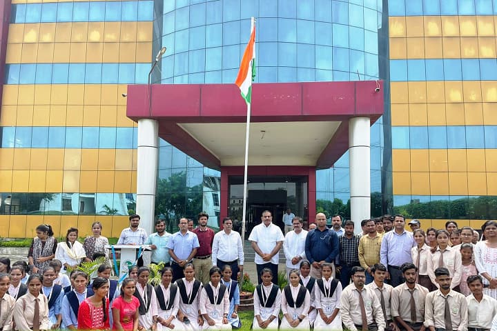 Suyash Institute of Information Technology campus in Gorakhpur, Uttar Pradesh, India — photo 6