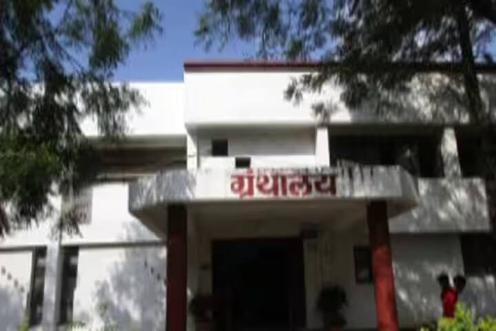Yeshwantrao Chavan College of Arts campus in Sillod, Maharashtra, India — photo 4