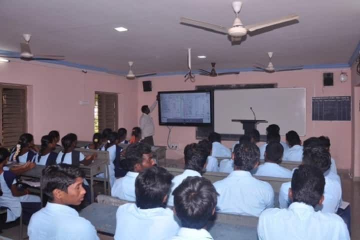 Government Degree College campus in Avanigadda, Andhra Pradesh, India — photo 3