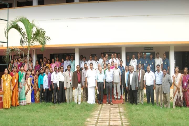 Sri Adichunchanagiri First Grade College campus in Channarayapattana, Karnataka, India — photo 3