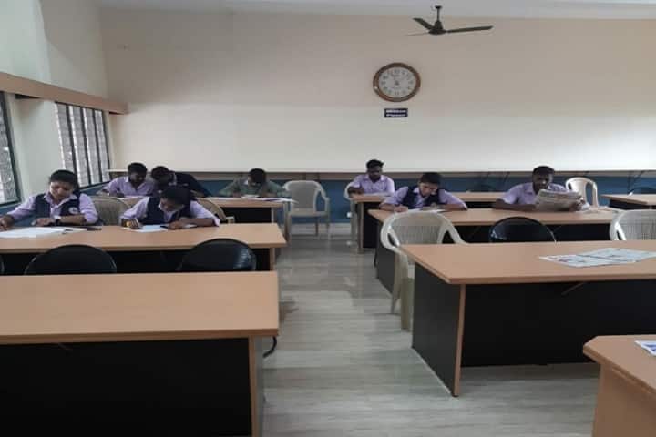 Sri Adichunchanagiri First Grade College campus in Channarayapattana, Karnataka, India — photo 6