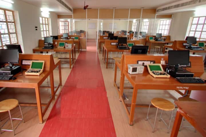VV College of Engineering campus in Tirunelveli, Tamil Nadu, India — photo 3