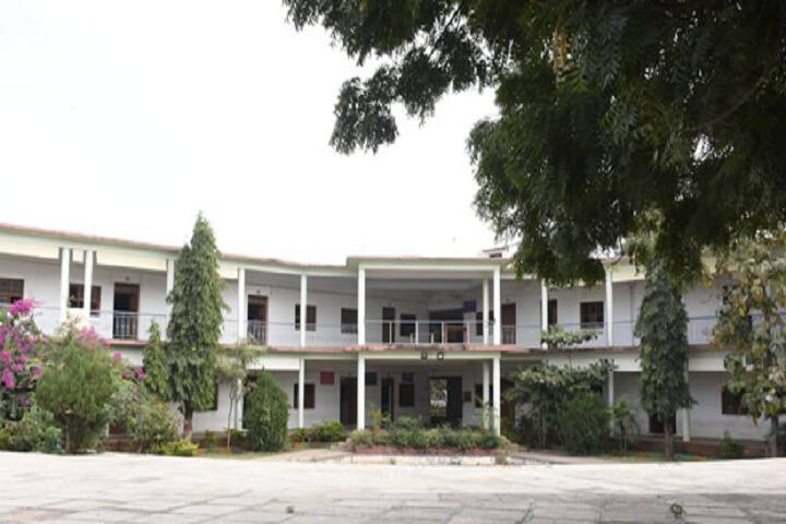 Matoshri Gangamma Veerappa Chiniwar Arts campus in Muddebihal, Karnataka, India — photo 2