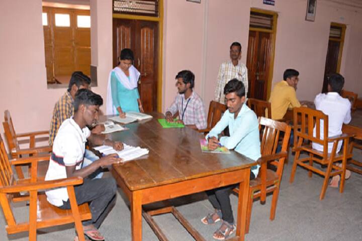 Matoshri Gangamma Veerappa Chiniwar Arts campus in Muddebihal, Karnataka, India — photo 4