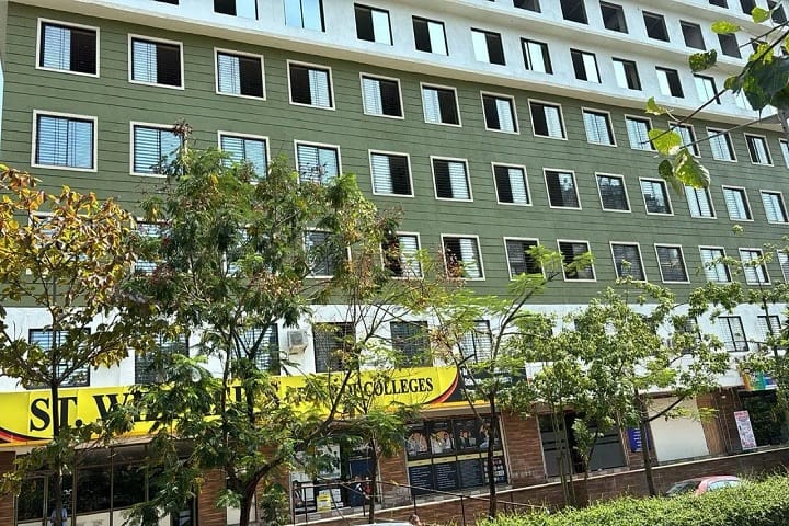 St Wilfred's College of Arts campus in Thane, Maharashtra, India — photo 1