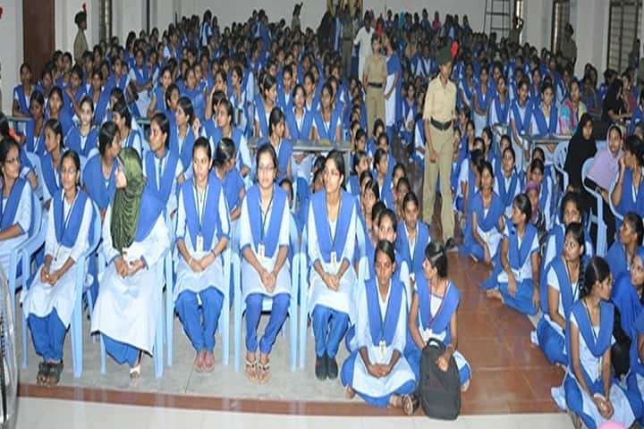 SKR and SKR Government College for Women campus in Kadapa, Andhra Pradesh, India — photo 2