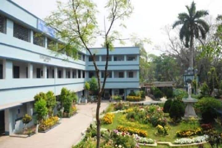 Sree Chaitanya Mahabidyalaya campus in North 24 Parganas, West Bengal, India — photo 2