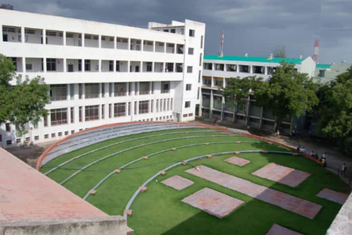 Sanjivani College of Engineering campus in Kopargaon, Maharashtra, India — photo 3