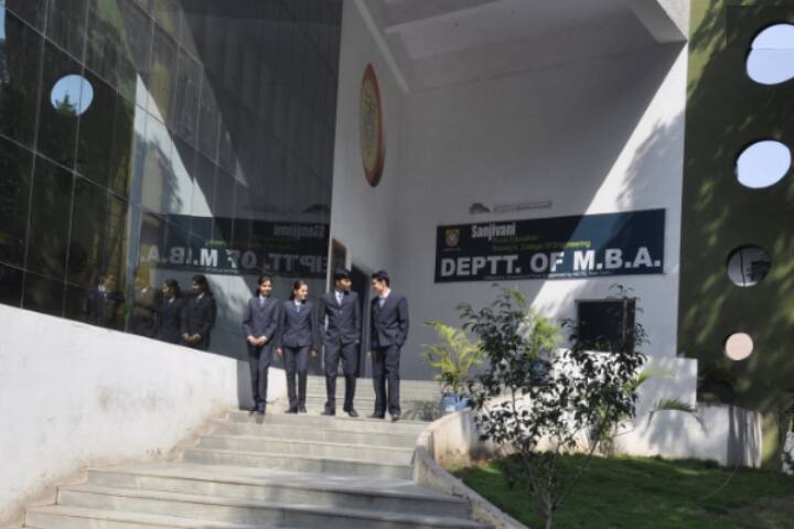 Sanjivani College of Engineering campus in Kopargaon, Maharashtra, India — photo 4