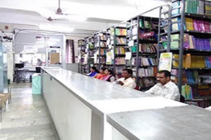 Sheth NKTT College of Commerce and Sheth JTT College of Arts campus in Thane, Maharashtra, India — photo 2