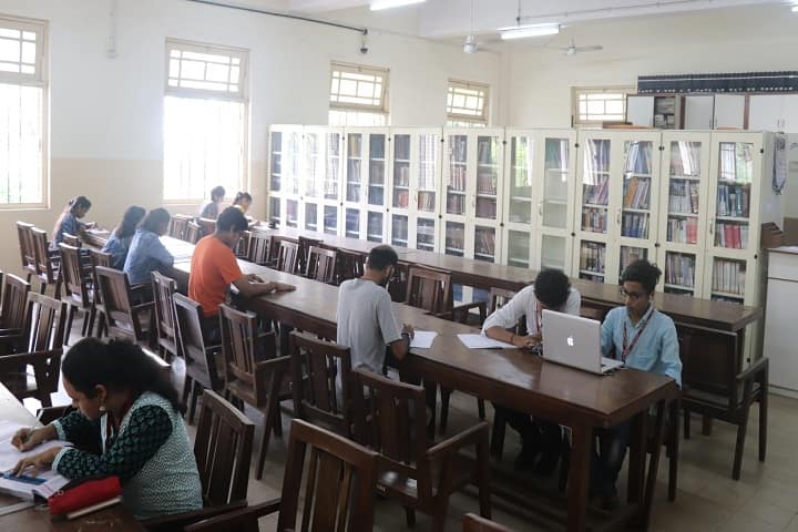 Sathaye College campus in Mumbai, Maharashtra, India — photo 6