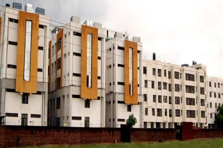 Poornima College of Engineering campus in Jaipur, Rajasthan, India — photo 2
