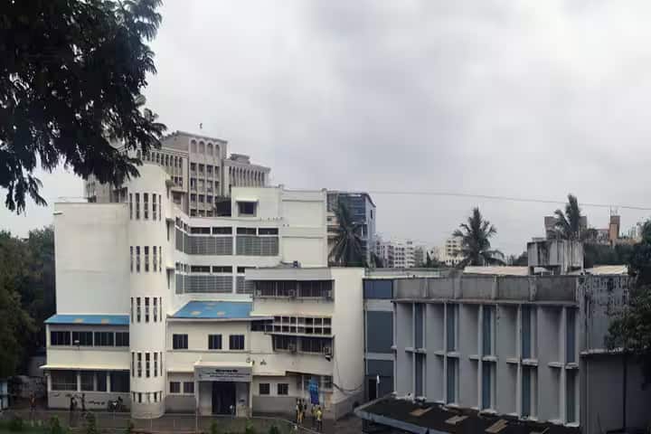 Chetana's Hazarimal Somani College of Commerce and Economics Smt Kusumtai Chaudhari College of Arts, Mumbai campus in Mumbai, Maharashtra, India