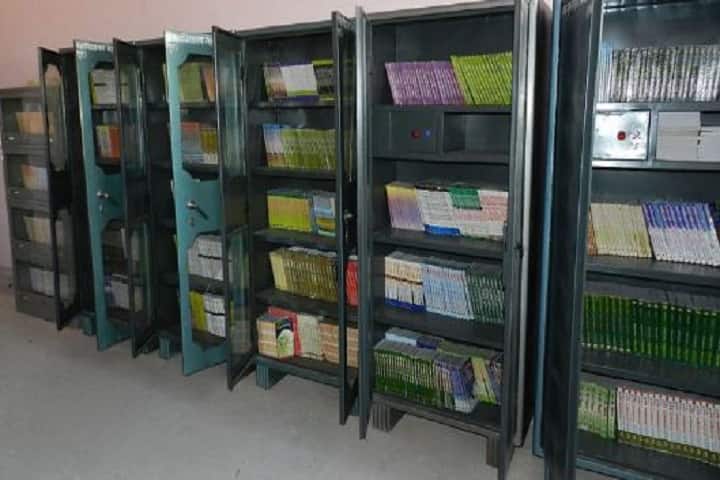 Sw Shree Puran Ramprakash Dixit Mahavidyalaya campus in Hamirpur, Uttar Pradesh, India — photo 4