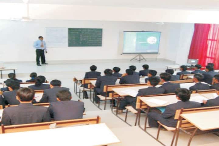 Shree Jee Baba College of Law campus in Mathura, Uttar Pradesh, India — photo 2