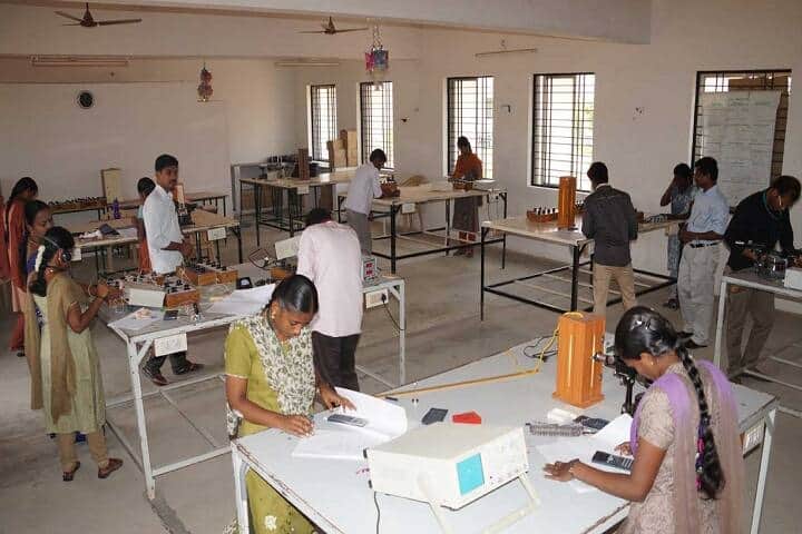 Theni Kammavar Sangam College of Arts and Science campus in Theni, Tamil Nadu, India — photo 5