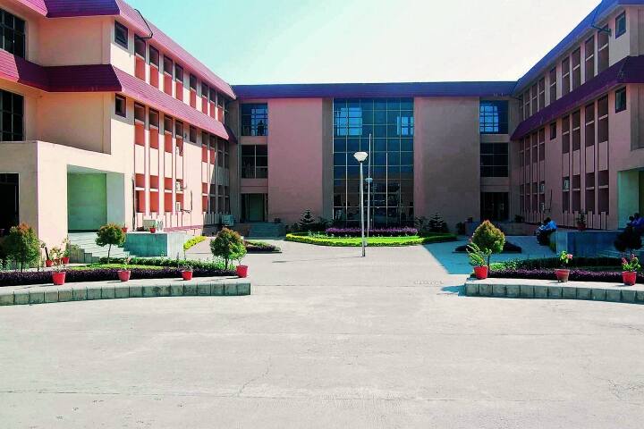 IBS Dehradun campus in Dehradun, Uttarakhand, India — photo 1