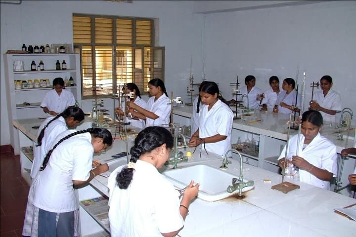 SKSD Mahila Kalasala campus in Tanuku, Andhra Pradesh, India — photo 6