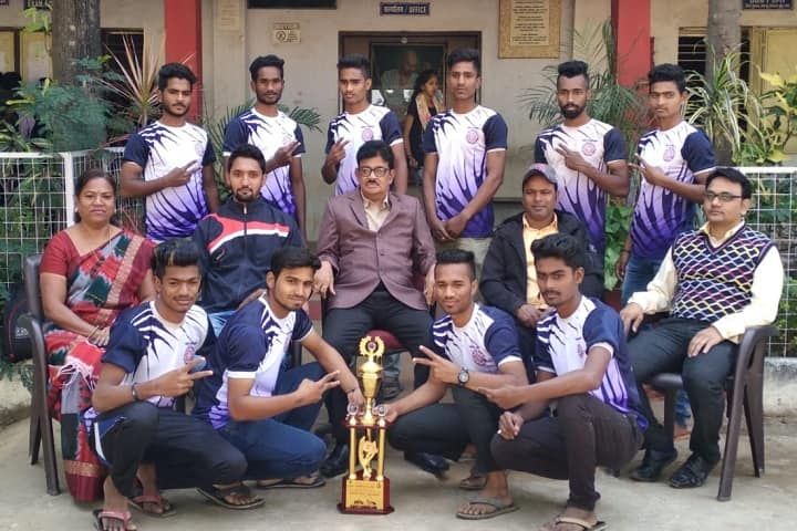 Nutan Adarsh Arts Commerce and Smt Maniben Harilal Wegad Science College campus in Nagpur, Maharashtra, India — photo 5