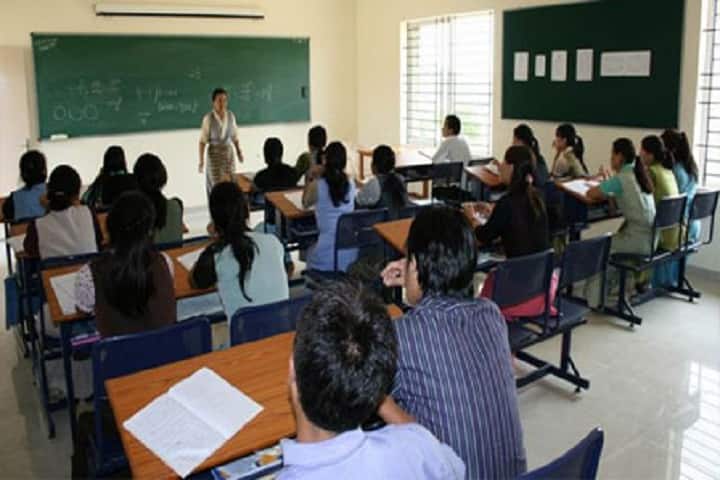Kaushal Kishor Tej Pratap Snatak Mahavidyalaya campus in Maharajganj, Uttar Pradesh, India — photo 5