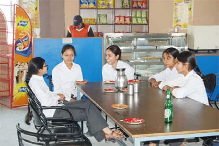 Kaushal Kishor Tej Pratap Snatak Mahavidyalaya campus in Maharajganj, Uttar Pradesh, India — photo 6