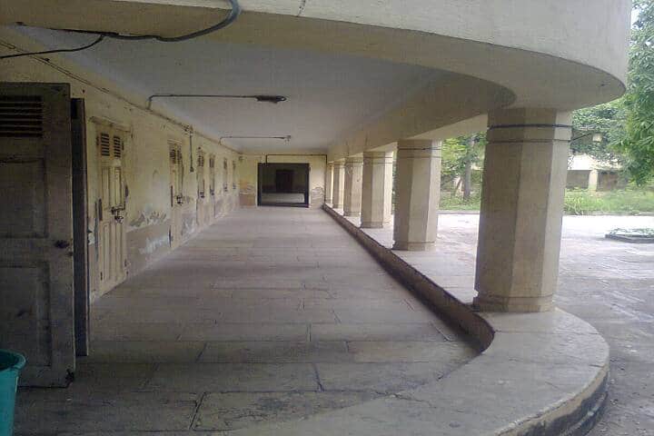 Shri Shivaji Shikshan Prasarak Mandal Karmaveer Mamasaheb Jagadale Mahavidyalaya campus in Washi, Maharashtra, India — photo 6