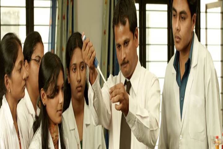 Shri Dhanwantri Ayurvedic Medical College campus in Mathura, Uttar Pradesh, India — photo 4