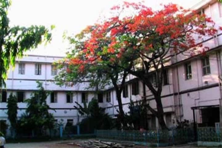 Rishi Bankim Chandra College campus in Kolkata, West Bengal, India — photo 1
