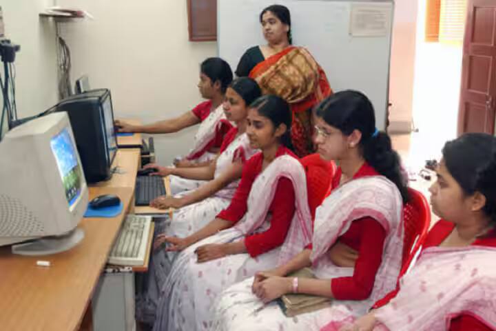 Ramakrishna Sarada Mission Vivekananda Vidyabhavan Girls' College campus in Kolkata, West Bengal, India — photo 5