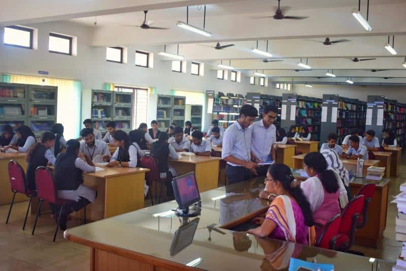 KMEA Engineering College campus in Ernakulam, Kerala, India — photo 2