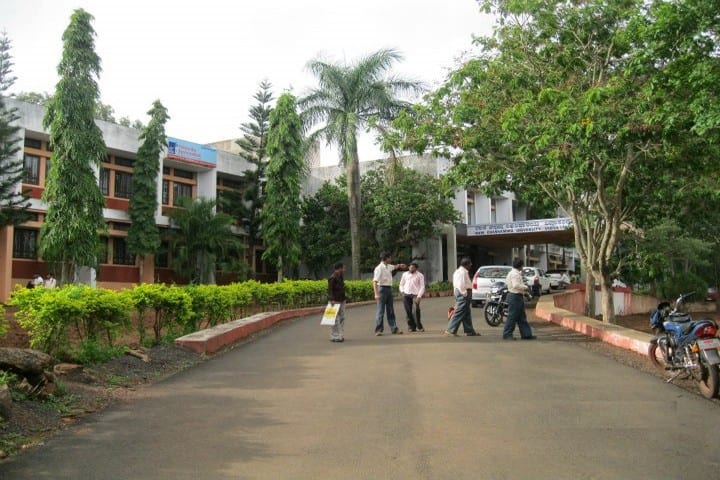 Rani Channamma University campus in Belgaum, Karnataka, India — photo 4