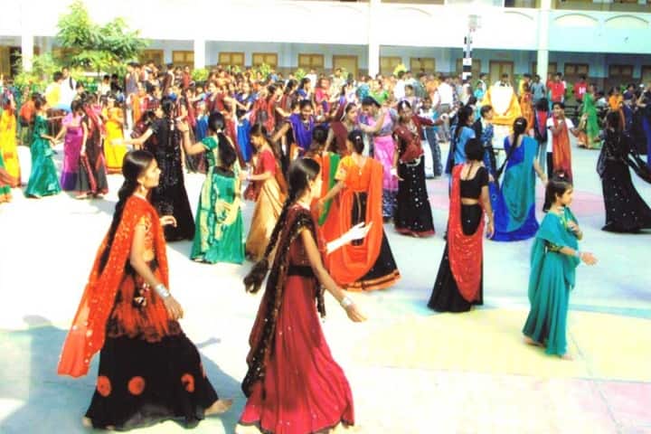Smt Anandiben Shankarbhai Chaudhary Mahila Arts and Home Science College campus in Mehsana, Gujarat, India — photo 5