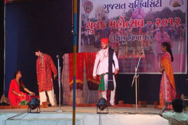 Shree PN Pandya Arts MP Pandya Science and Smt DP Pandya Commerce College campus in Mahisagar, Gujarat, India — photo 4