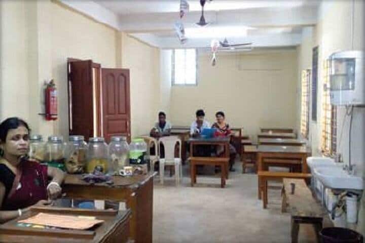 Egra Sarada Shashi Bhusan College campus in Egra, West Bengal, India — photo 2