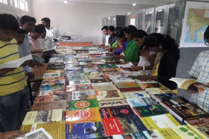 Mahatma Gandhi Degree College campus in Bargarh, Odisha, India — photo 4