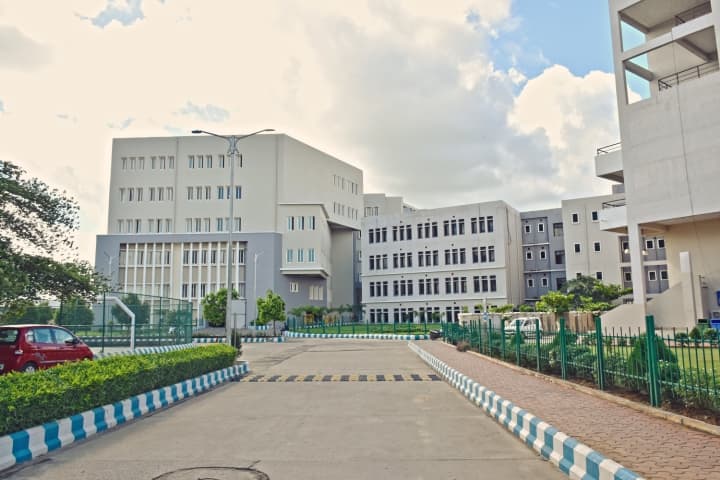 SNIL Bhubaneswar campus in Bhubaneswar, Odisha, India — photo 1