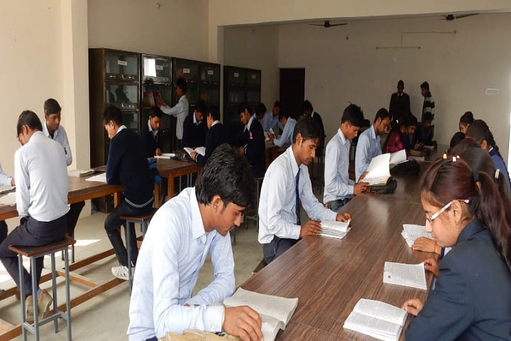 Swami Dayanand PG Degree College campus in Bareilly, Uttar Pradesh, India — photo 1
